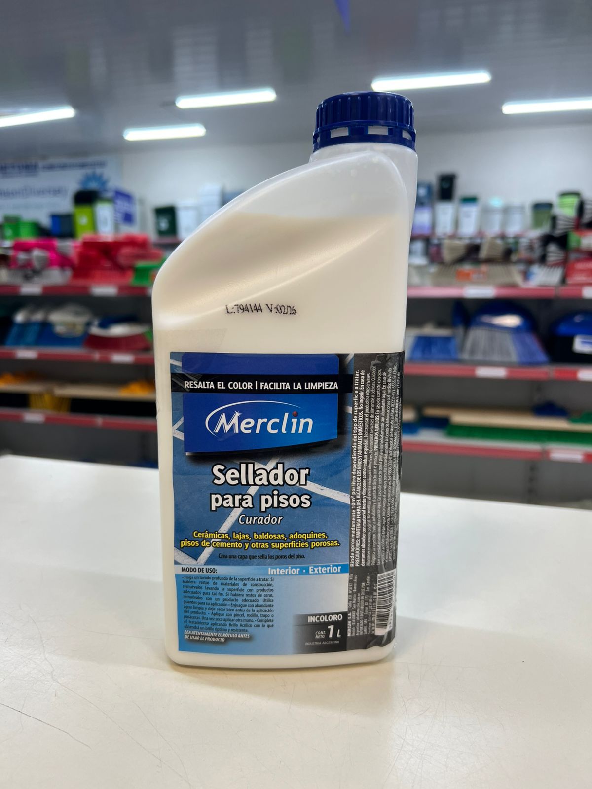 CURADOR INCOLORO MERCLIN CURADOR PARA PISOS INCOLORO X 1 LT - Imagen 1
