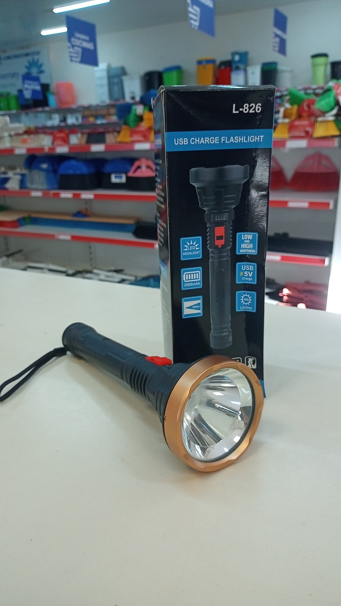 linterna 1 LINTERNA RECARGABLE L826 - Imagen 1
