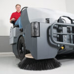 BARREDORA NILFISK SW8000 77 D 3DG - Imagen 2