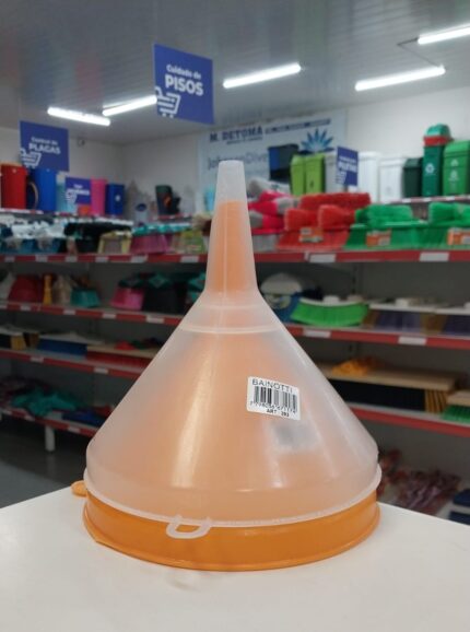 EMBUDO PLASTICO  NRO:16